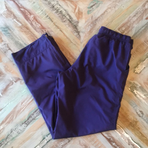 Nike warm up pants - Picture 2 of 4